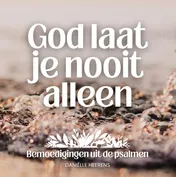 Omslag van God laat je nooit alleen