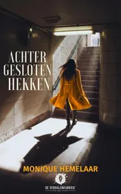 Omslag van Achter gesloten hekken