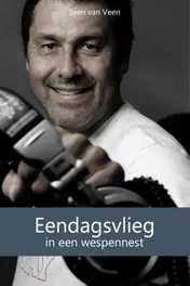 Omslag van Eendagsvlieg in een wespennest