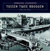 Omslag van Tussen twee bruggen