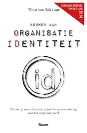 Omslag van Bouwen aan organisatie identiteit
