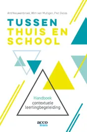 Omslag van Tussen thuis en school