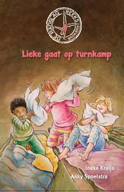 Omslag van Lieke gaat op turnkamp