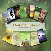 Omslag van Lumeria orakel kaarten set