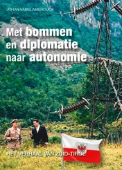 Omslag van Met bommen en diplomatie naar autonomie