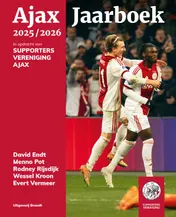 Omslag van Ajax jaarboek 2025-2026