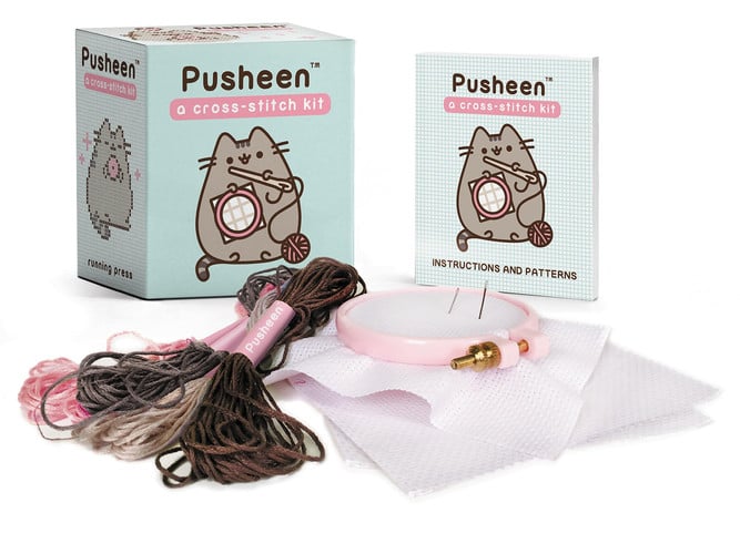 Omslag van Pusheen: A Cross-Stitch Kit