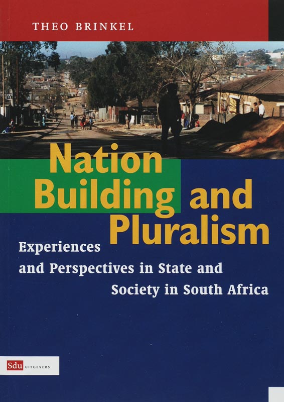 Omslag van Nation building and pluralism