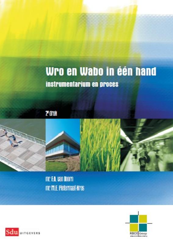 Omslag van Wro en wabo in een hand