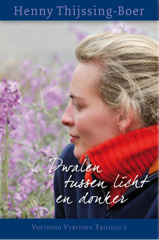 Omslag van Dwalen tussen licht en donker