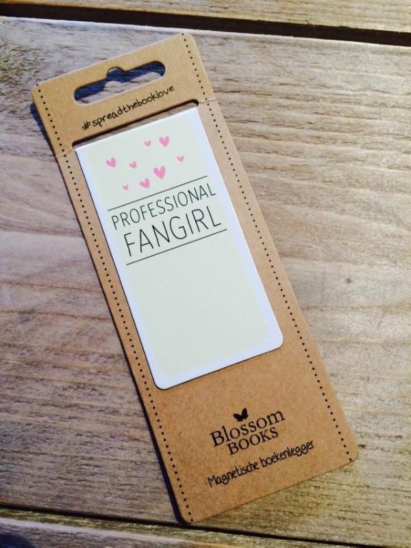 Omslag van Professional fangirl. Blossom boekenlegger set 8 stuks