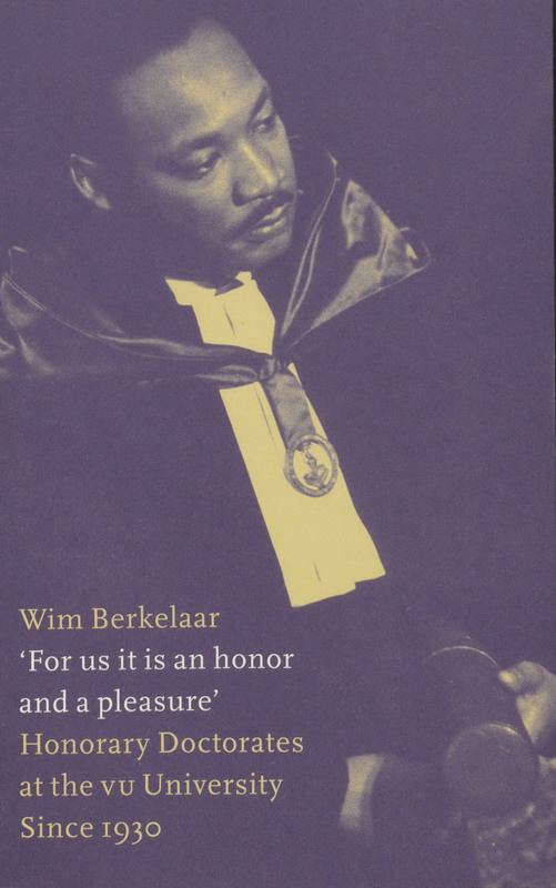 Omslag van 'For us it is an honour and a pleasure'