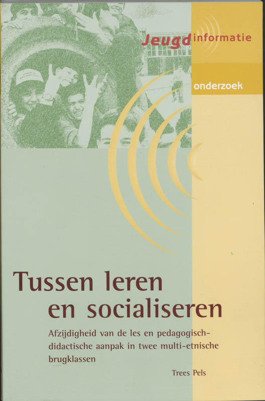 Omslag van Tussen leren en socialiseren