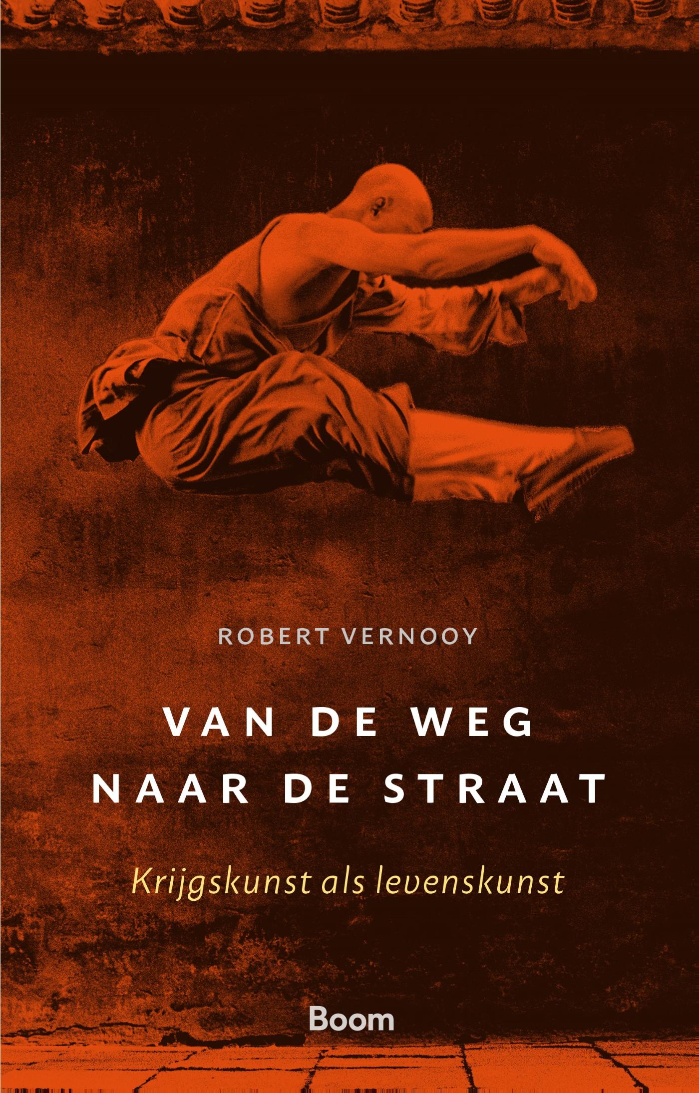 Omslag van Van de weg naar de straat