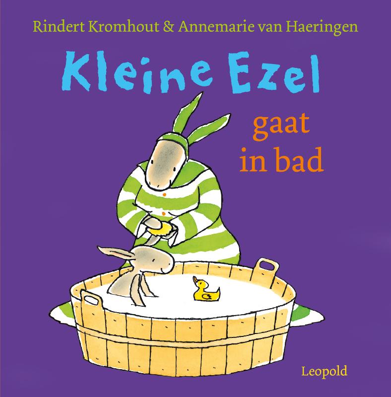 Omslag van Kleine ezel gaat in bad
