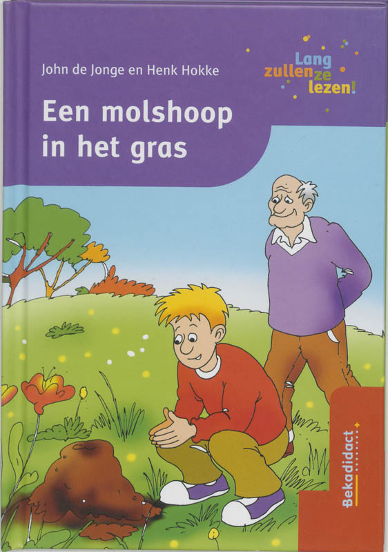 Omslag van Een molshoop in het gras