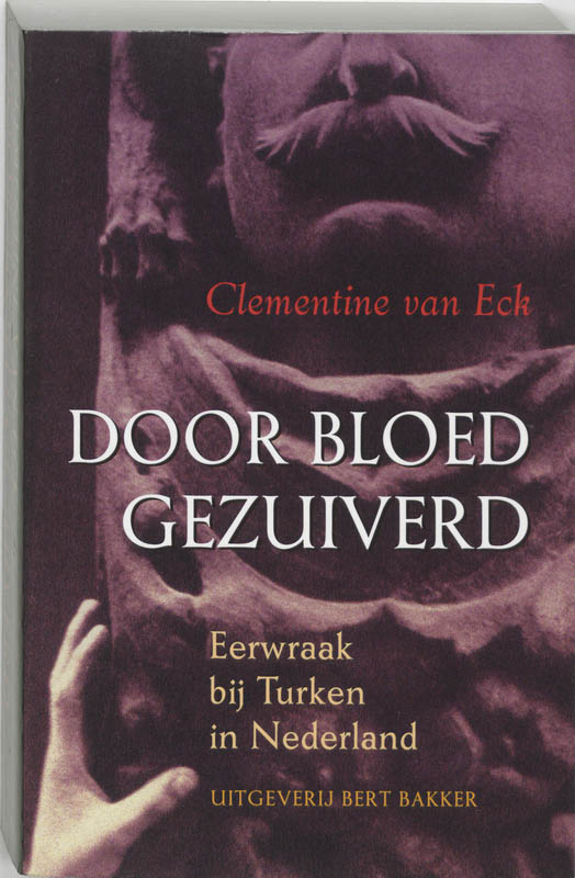 Omslag van Door bloed gezuiverd