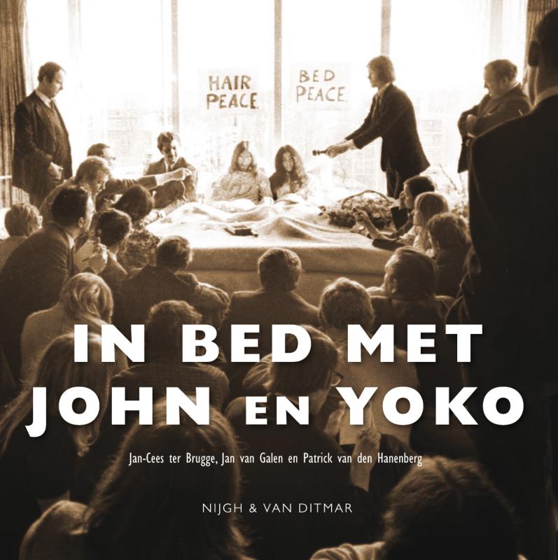 Omslag van In bed met John en Yoko