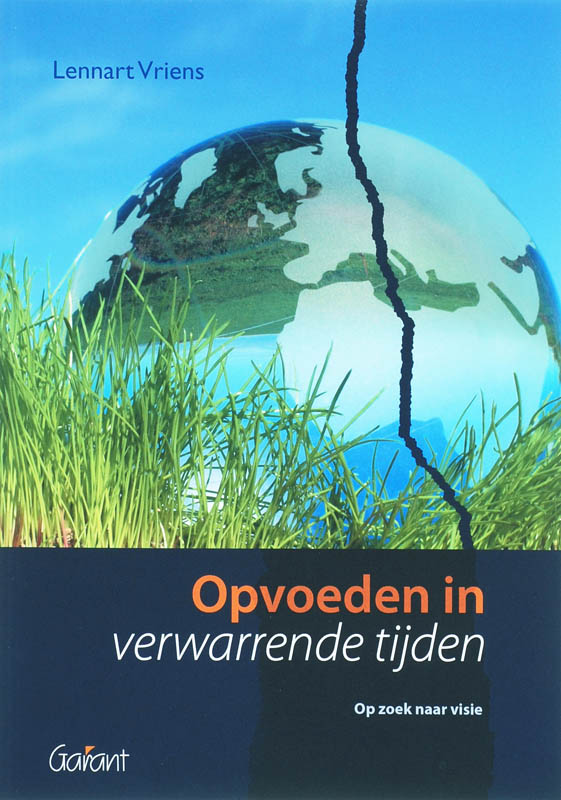 Omslag van Opvoeden in verwarrende tijden