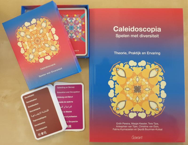 Omslag van Caleidoscopia. Spelen met diversiteit - Set (Boek+spelkaarten)
