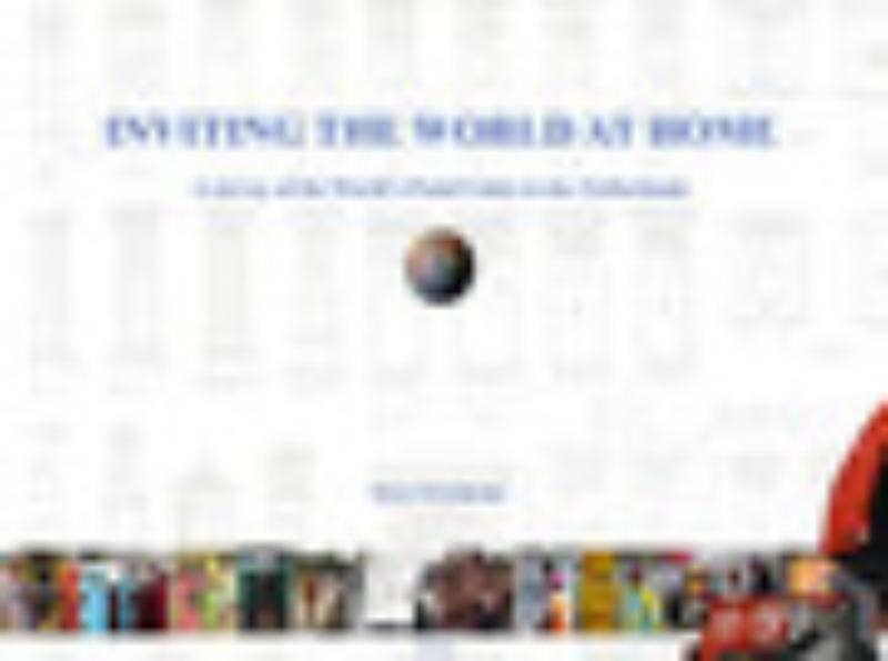 Omslag van Inviting the World at Home