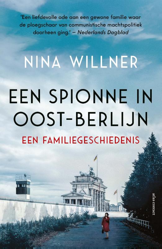 Omslag van Een spionne in Oost-Berlijn