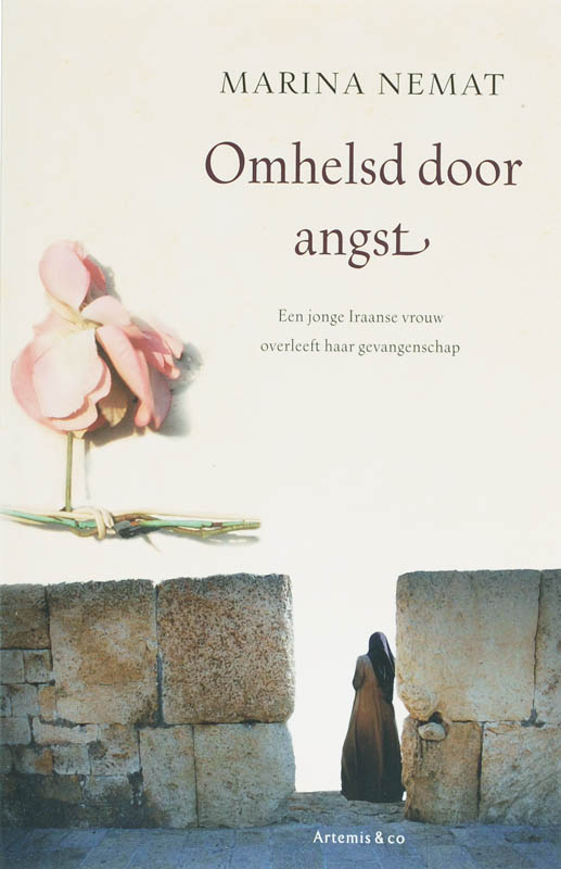 Omslag van Omhelsd door angst