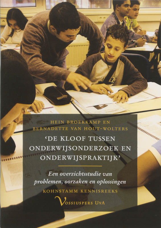 Omslag van De kloof tussen onderwijsonderzoek en onderwijspraktijk