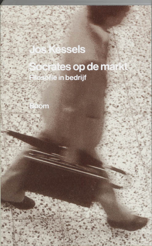Omslag van Socrates op de markt