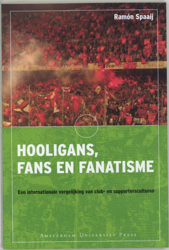 Omslag van Hooligans, fans en fanatisme