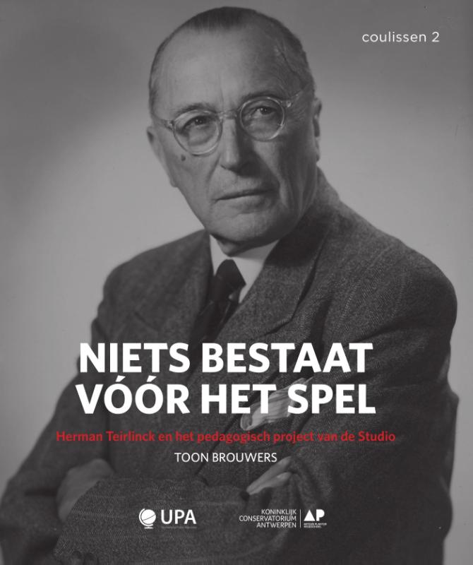 Omslag van Niets bestaat vóór het spel