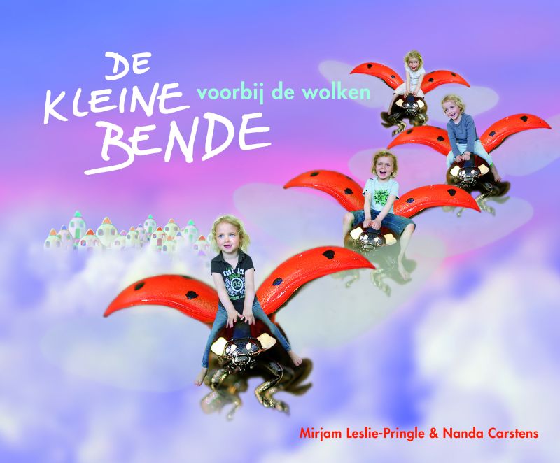Omslag van De kleine bende voorbij de wolken