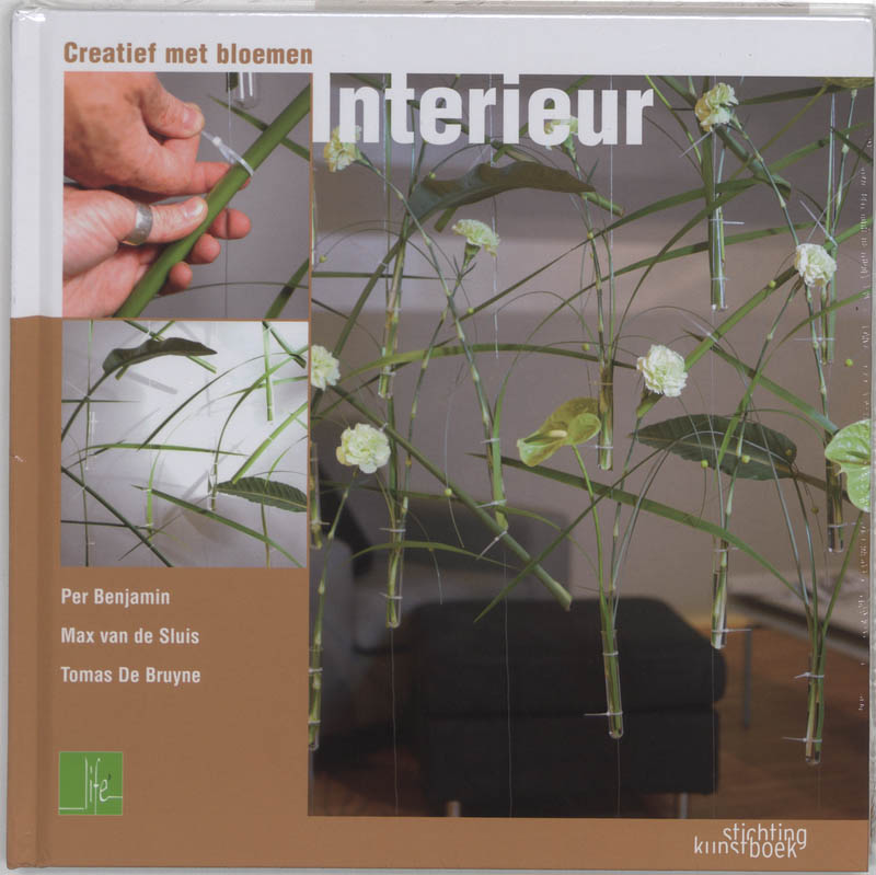 Omslag van Creativity with flowers interieur