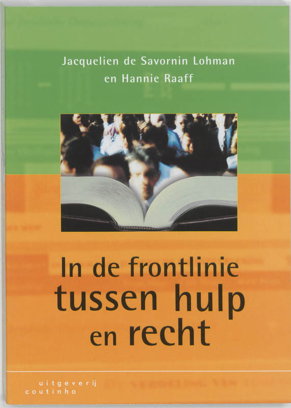 Omslag van In de frontlinie tussen hulp en recht