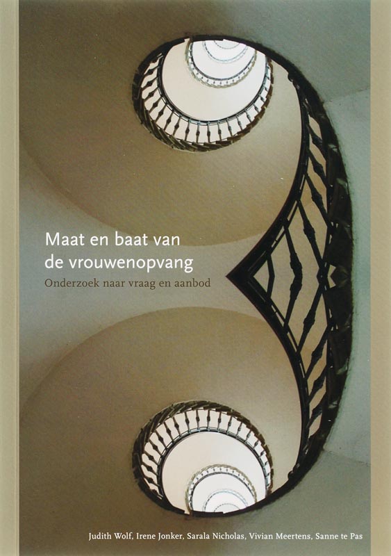 Omslag van Maat en baat van de vrouwenopvang
