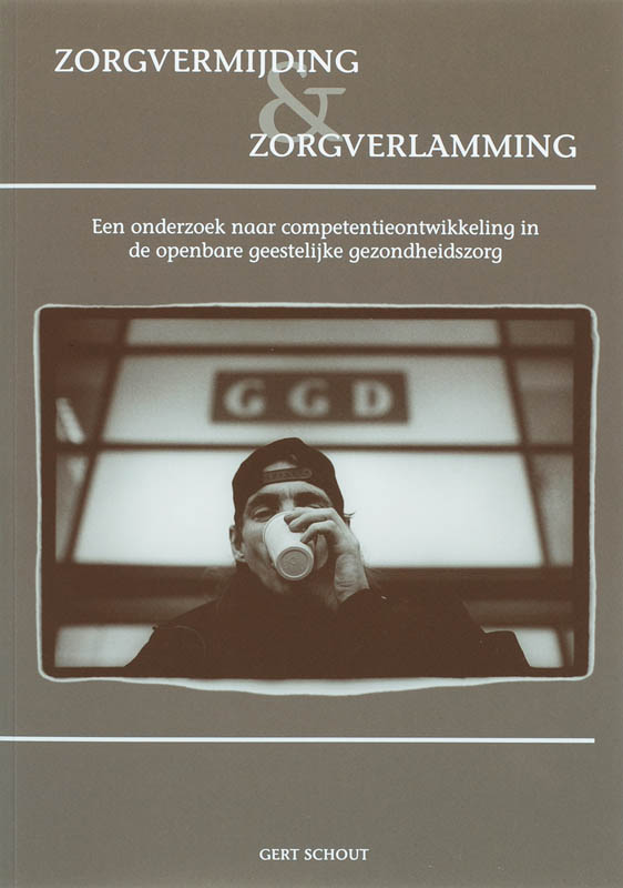 Omslag van Zorgvermijding en zorgverlamming
