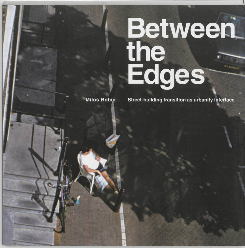 Omslag van Between the edges