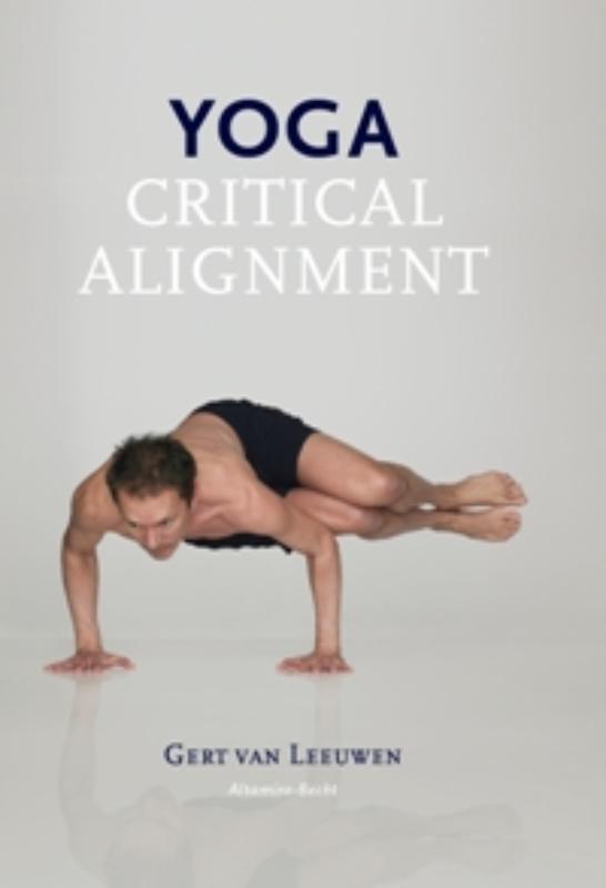 Omslag van Yoga Critical Alignment