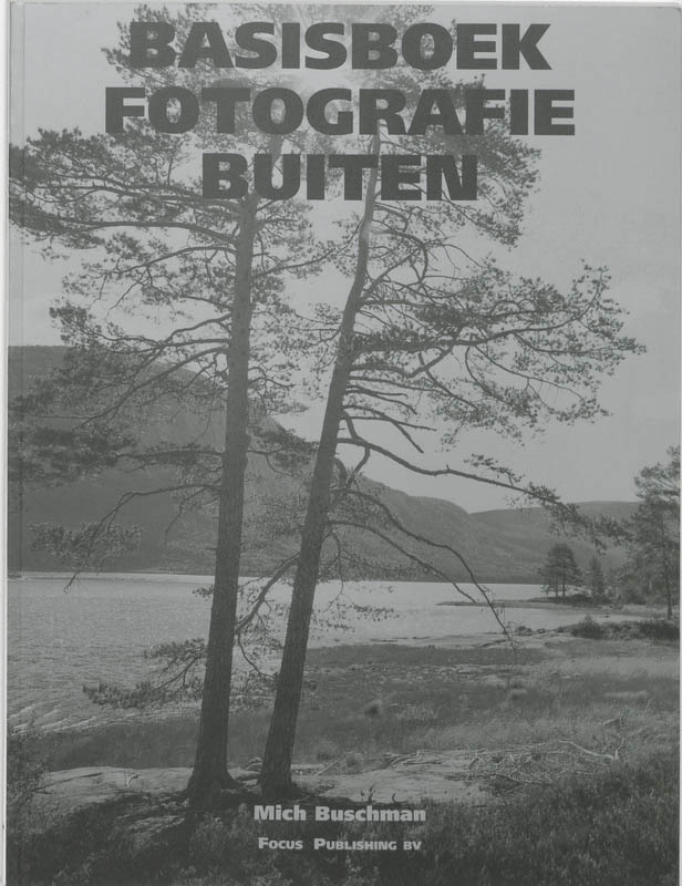 Omslag van Basisboek fotografie buiten