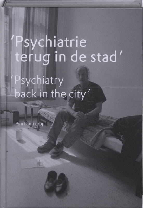 Omslag van Psychiatrie terug in de stad/Psychiatry back in the City