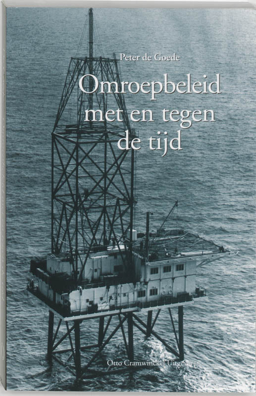 Omslag van Omroepbeleid met en tegen de tijd