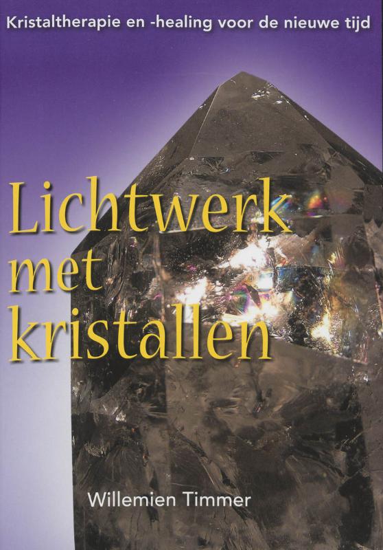 Omslag van Lichtwerk met kristallen
