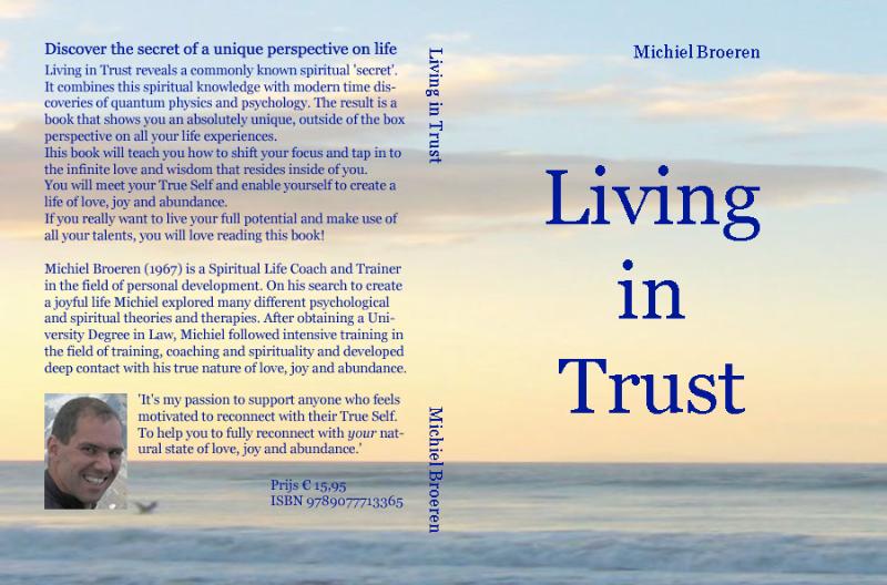 Omslag van Living in Trust