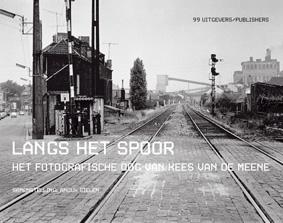 Omslag van Langs het spoor