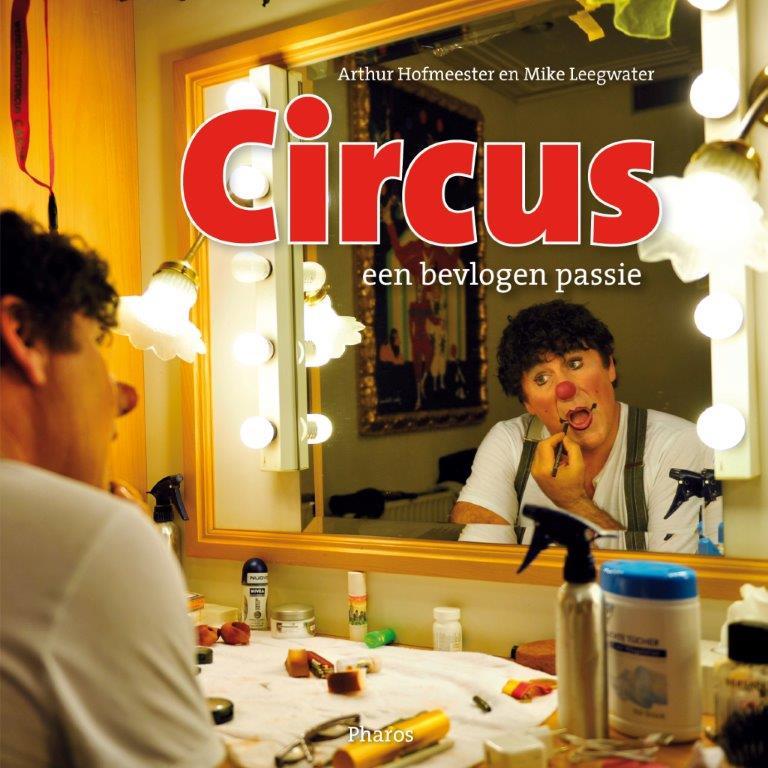 Omslag van Circus