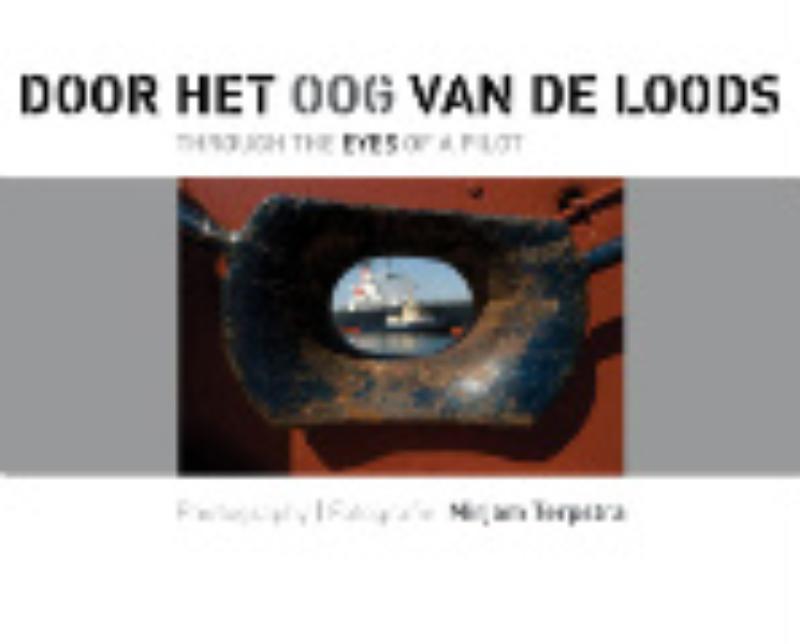 Omslag van Door het oog van de loods
