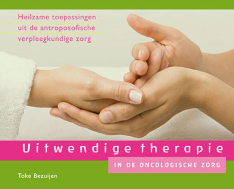 Omslag van Uitwendige therapie in de oncologische zorg