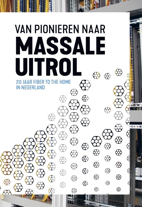 Omslag van Van pionieren naar massale uitrol