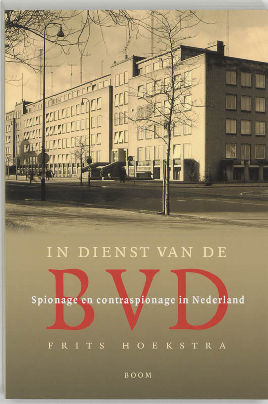 Omslag van In dienst van de BVD