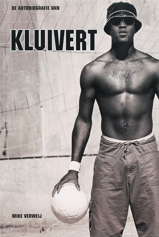 Omslag van De autobiografie van Kluivert